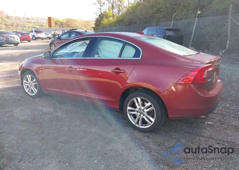 2012 Volvo S60 T6 z USA, uszkodzony, nr VIN YV1902FH4C2077263